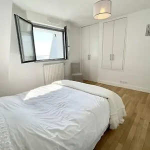 https://maison-de-charme-vue-mer-180-entierement-renovee-acces.inbrittany.com